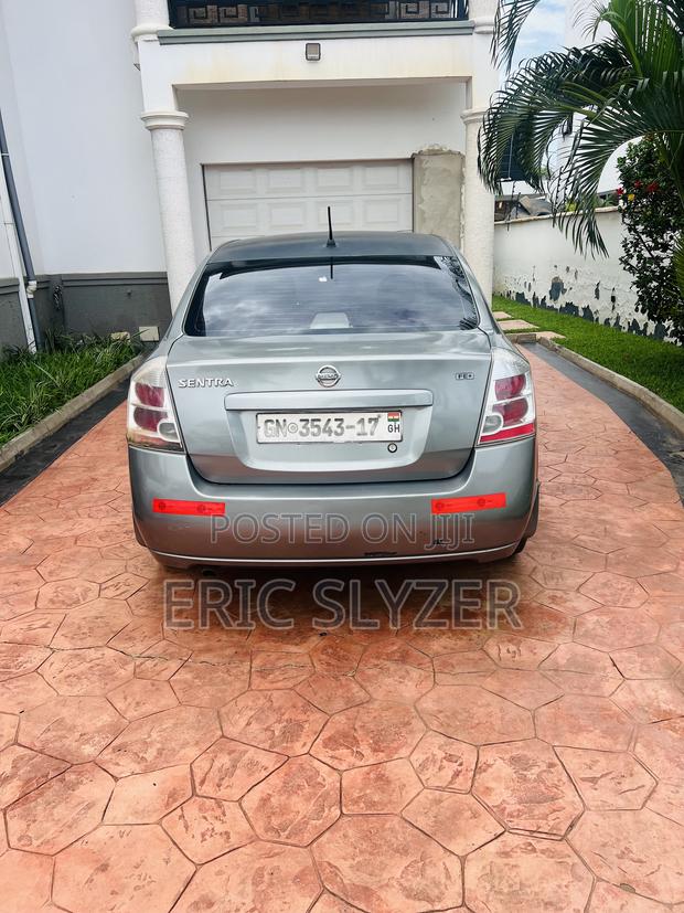 Nissan Sentra 2.0 2010 Silver