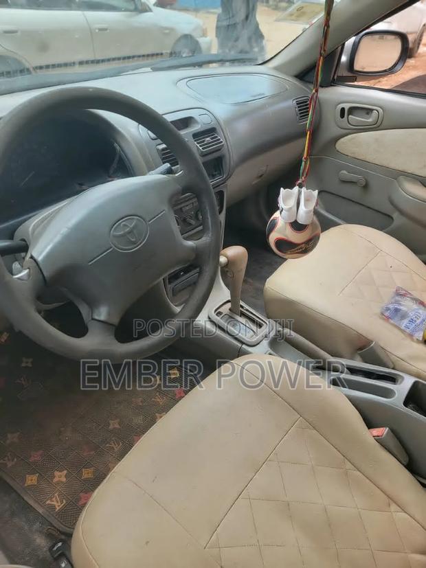 Toyota Corolla 2004 Silver