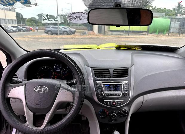 Hyundai Accent 2016 Gray