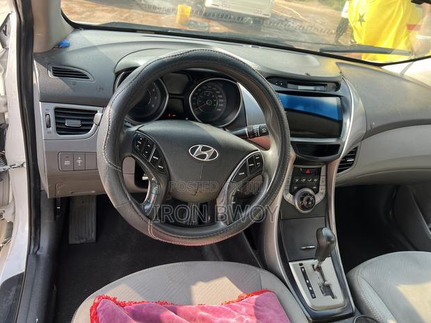 Hyundai Elantra GLS Sedan FWD (1.8L 4cyl 6M) 2013 White