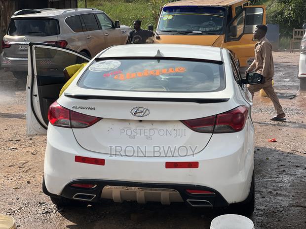 Hyundai Elantra GLS Sedan FWD (1.8L 4cyl 6M) 2013 White