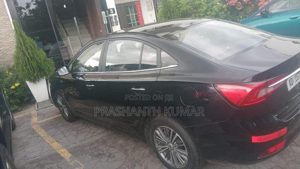 MG MG5 Comfort Standard Range 2023 Black