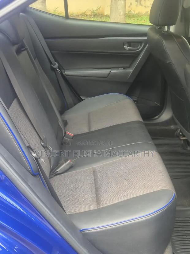 Toyota Corolla 2018 Blue