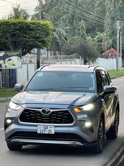 Toyota Highlander 2022 Blue for sale