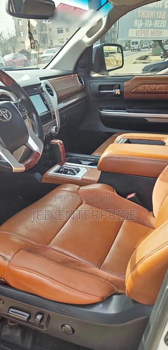 Toyota Tundra 2017 White