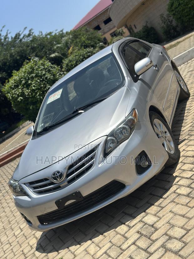 Toyota Corolla L 4dr Sedan (1.8L 4cyl 5M) 2012 Silver
