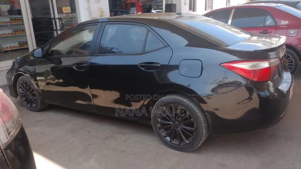 Toyota Corolla 2015 Black