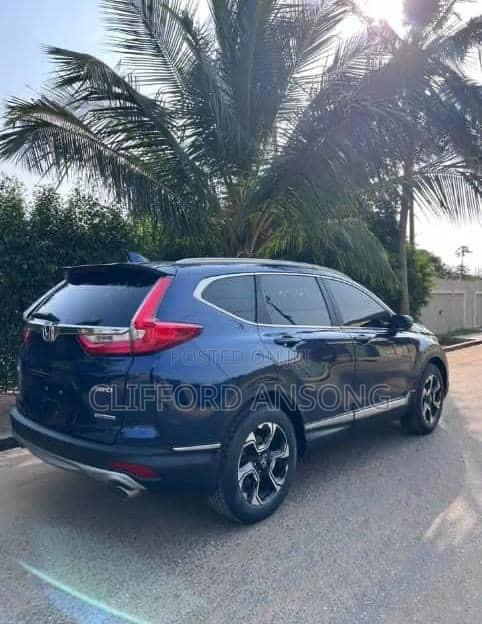 Honda CR-V Touring AWD 2018 Blue