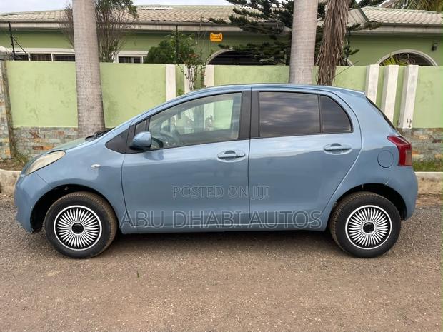 Toyota Vitz 1.3 AWD 5dr 2010 Blue