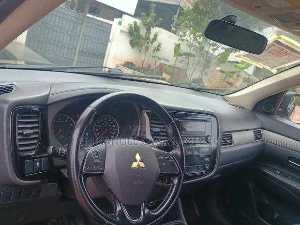 Mitsubishi Outlander 2017 Black