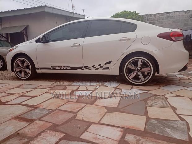 Kia Forte 2018 White