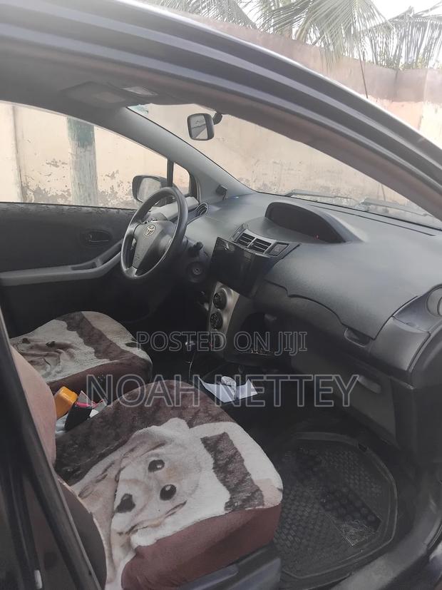 Toyota Vitz 1.0 FWD 5dr 2008 Black