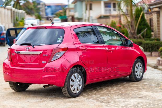 Toyota Vitz 2013 Pink