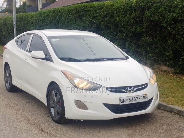 Hyundai Elantra 2013 White