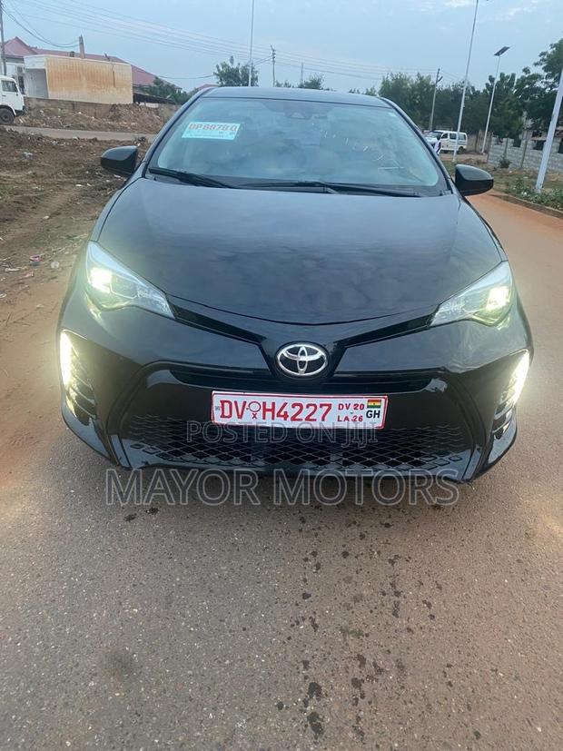 Toyota Corolla LE Eco (1.8L 4cyl 2A) 2019 Black