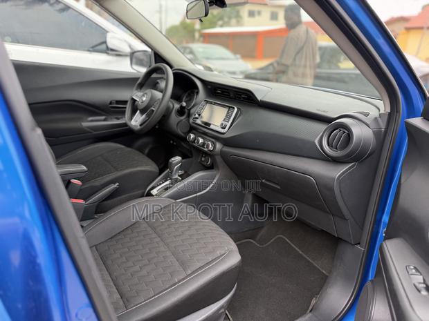 Nissan Kicks 2021 Blue