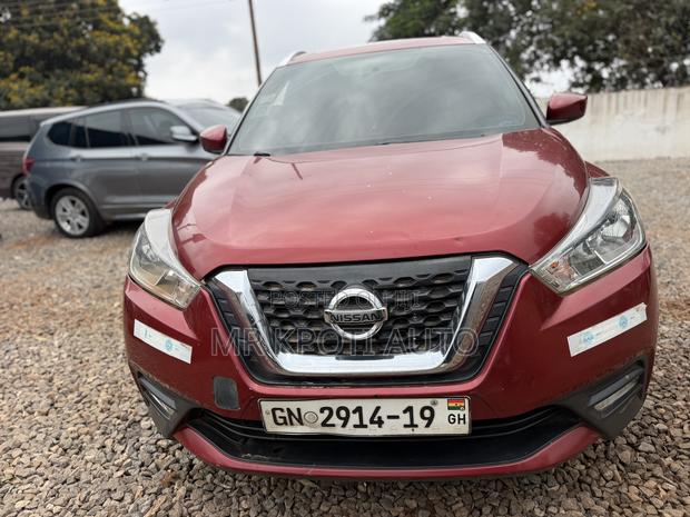 Nissan Kicks 2019 Red