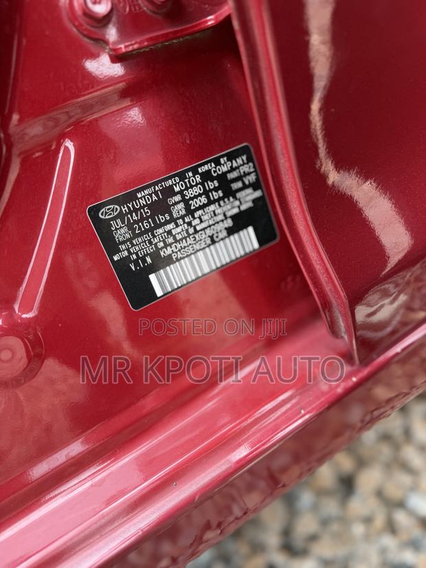Nissan Kicks 2019 Red