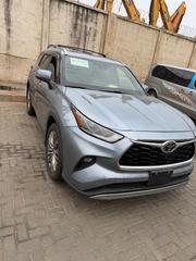 Toyota Highlander Platinum 2022 Blue for sale