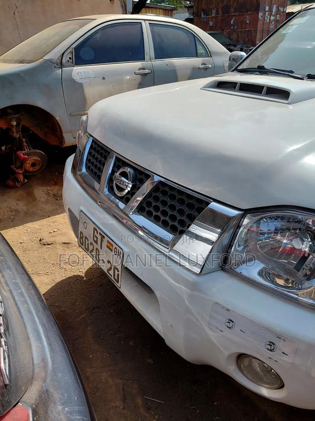 Nissan Hardbody 2020 Off white