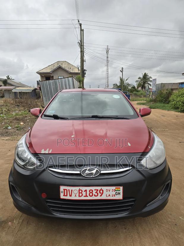 Hyundai Accent SE Hatchback 2017 Red
