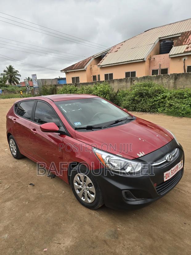 Hyundai Accent SE Hatchback 2017 Red