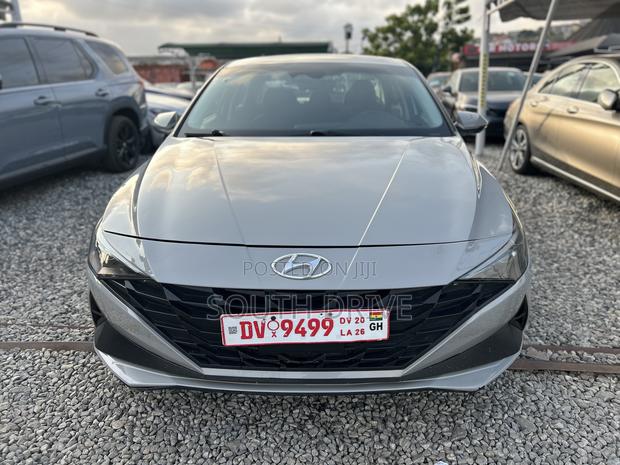 Hyundai Elantra 2021