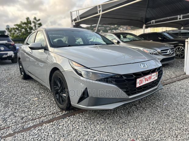 Hyundai Elantra 2021