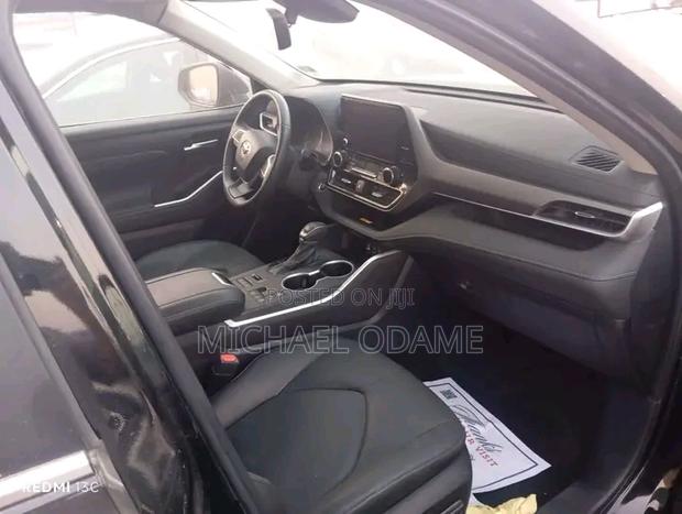 Toyota Highlander 2024 Black