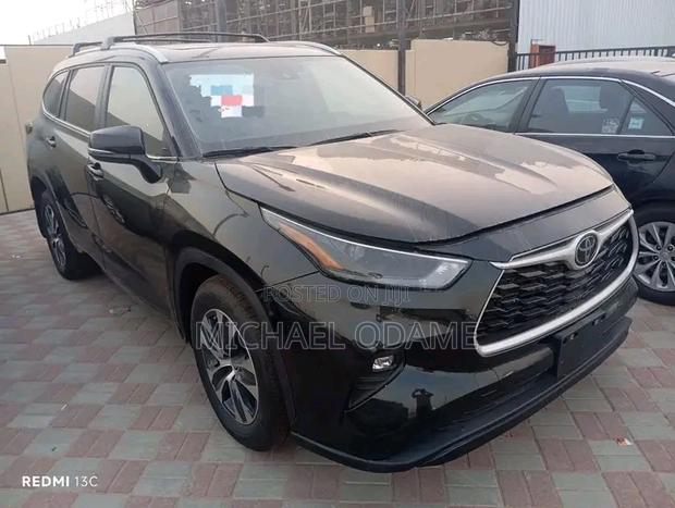 Toyota Highlander 2024 Black