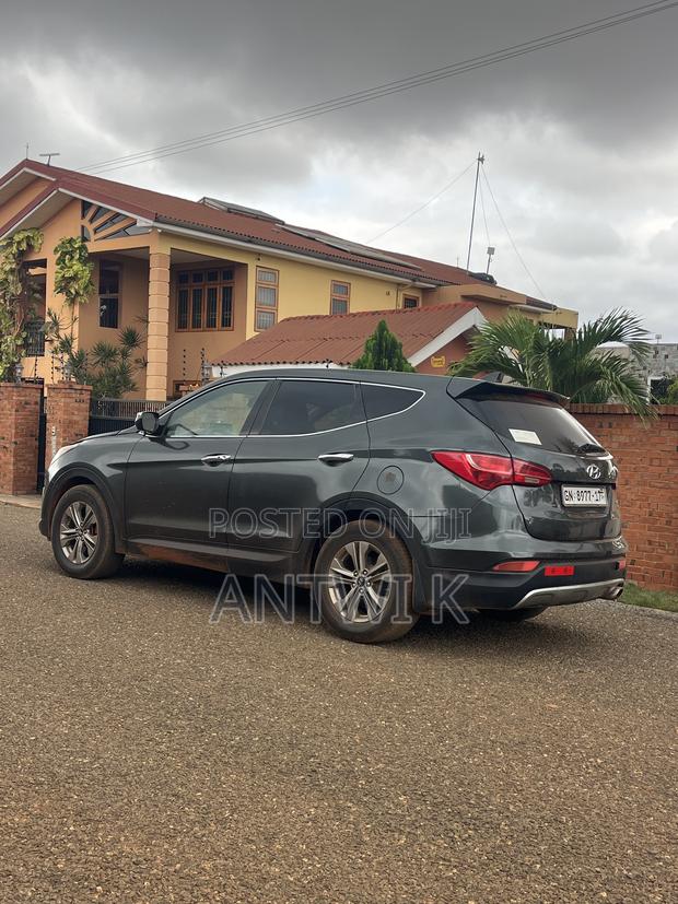 Hyundai Santa Fe 2014 Green