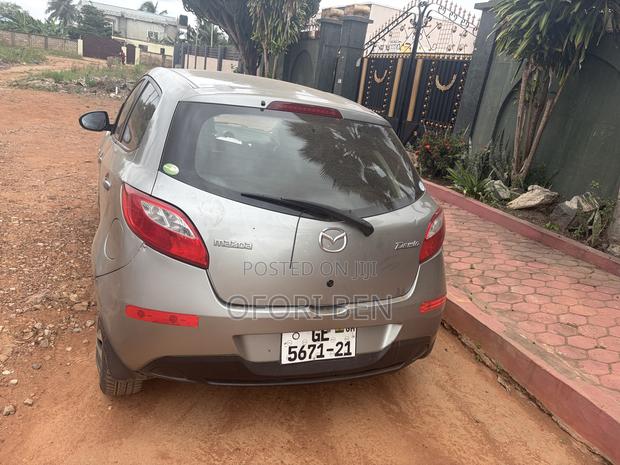 Mazda Demio 2010 Silver