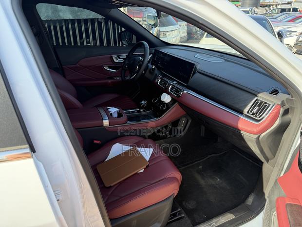 New Jetour X70 Plus 2025 White