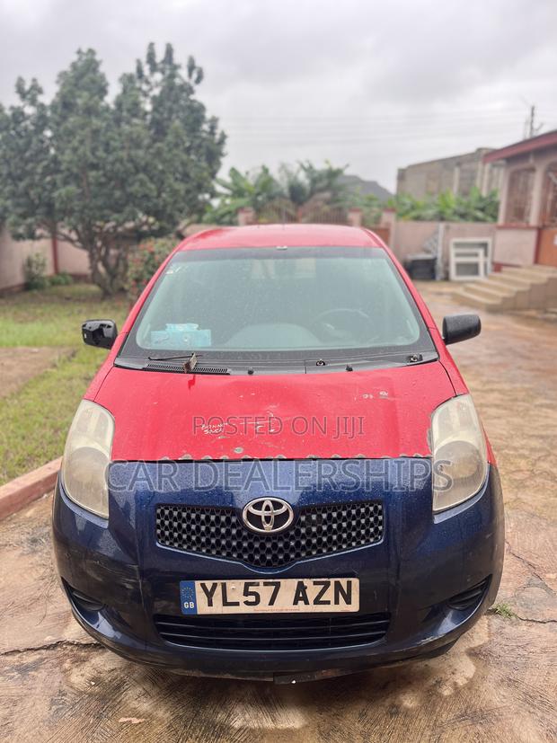 Toyota Yaris 2012 Red
