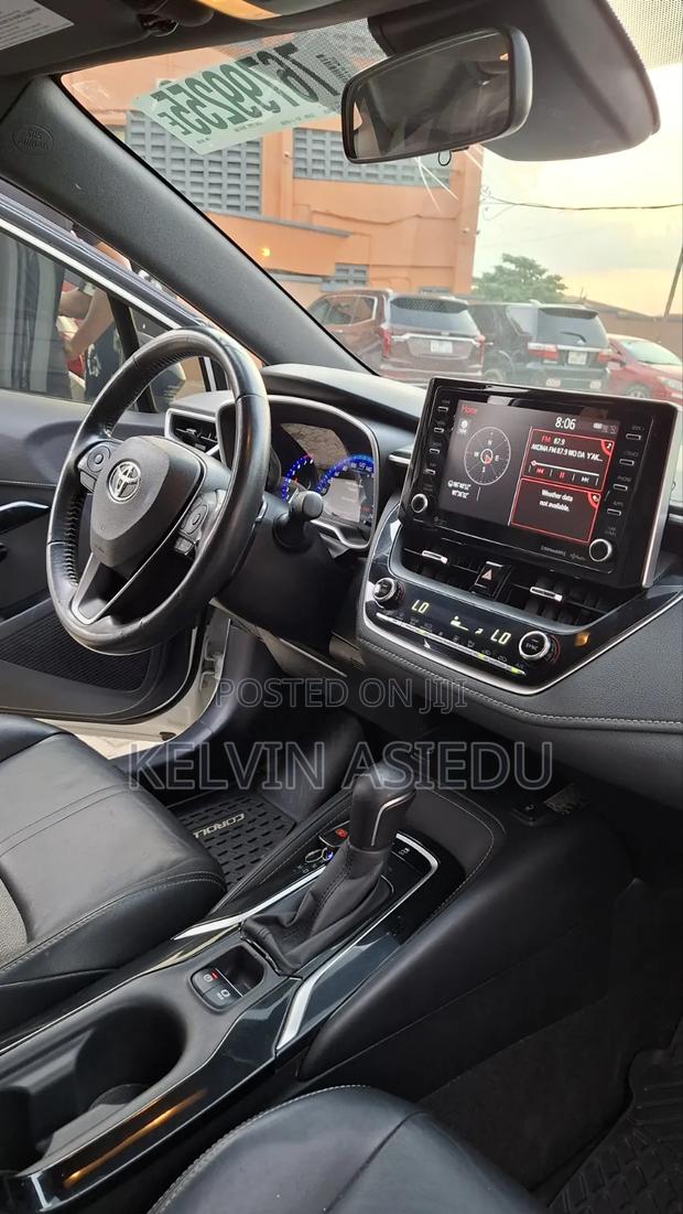 Toyota Corolla Hatchback 2020 White