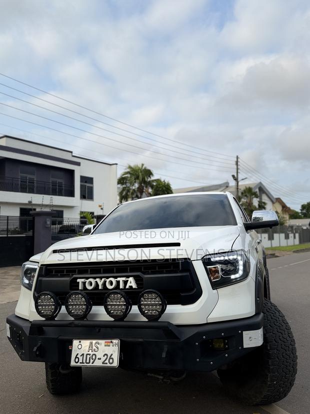 Toyota Tundra 2017 White