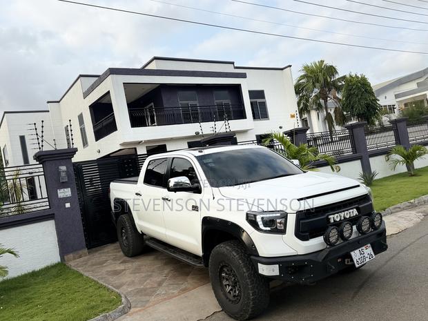 Toyota Tundra 2017 White