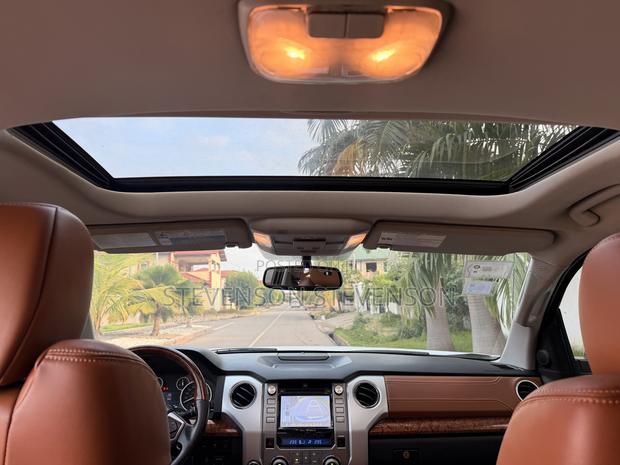 Toyota Tundra 2017 White