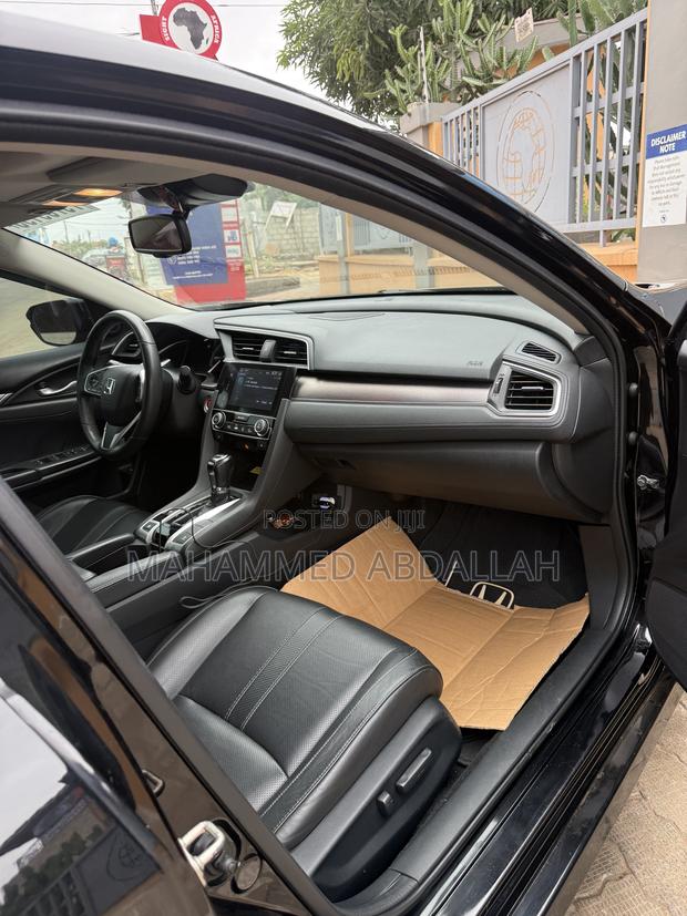 Honda Civic Touring 4dr Sedan (1.5L 4cyl) 2017 Black