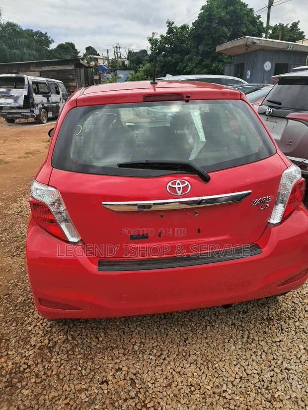 Toyota Yaris 2016 Red