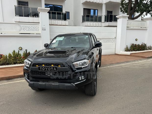 Toyota Tacoma TRD Sport 2018 Black