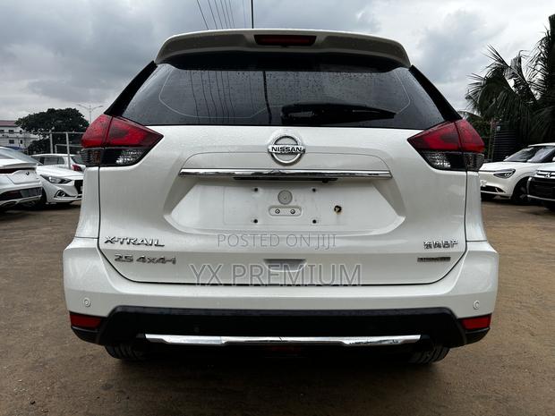 Nissan X-Trail 2.5 Petrol AWD 2019 White