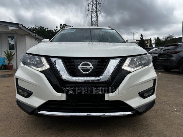 Nissan X-Trail 2.5 Petrol AWD 2019 White