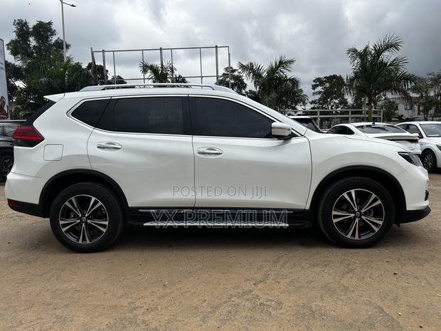Nissan X-Trail 2.5 Petrol AWD 2019 White