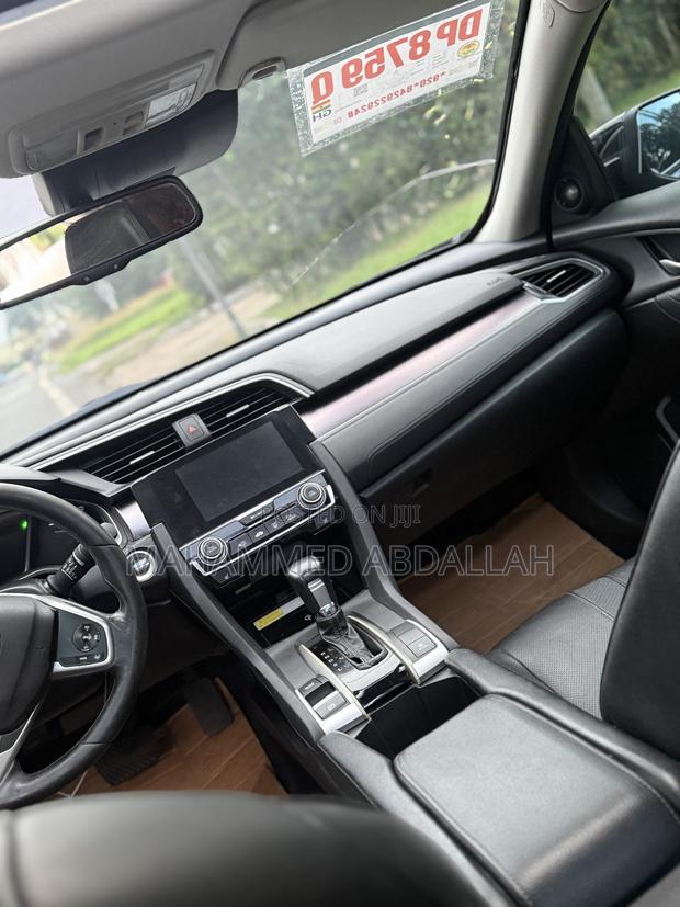 Honda Civic Touring 4dr Sedan (1.5L 4cyl) 2017 Black