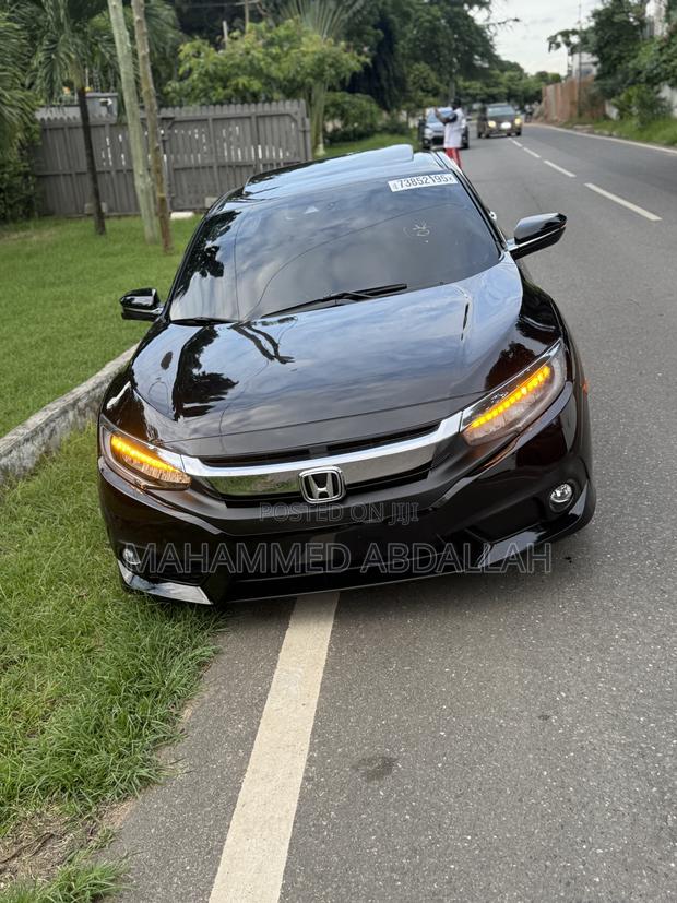 Honda Civic Touring 4dr Sedan (1.5L 4cyl) 2017 Black