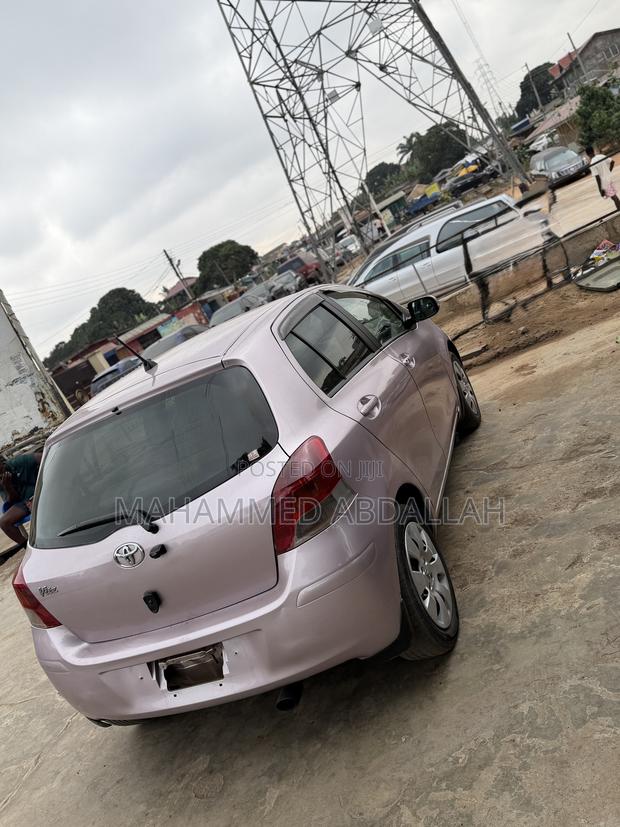 Toyota Vitz 1.0 FWD 3dr 2010