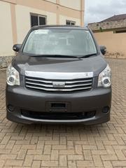 Toyota Noah 2.0 143hp FWD (8 Seater) 2010 Gray for sale