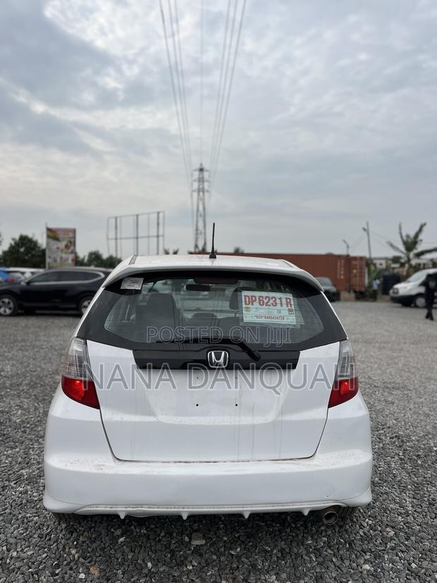 Honda Fit Automatic 2012 White