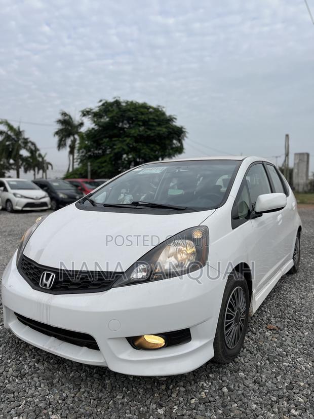 Honda Fit Automatic 2012 White